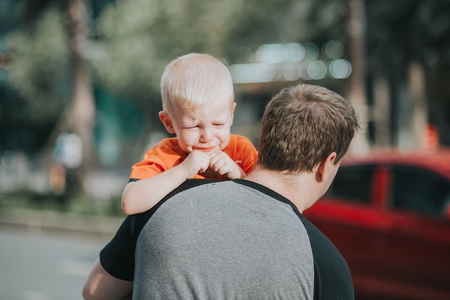 enfant pleure séparation crèche